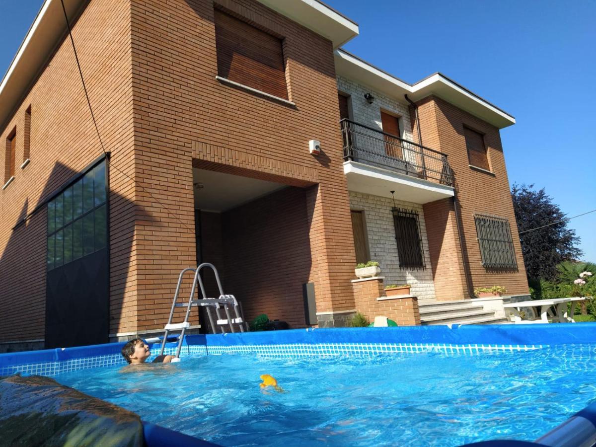 Villa Paulette Bassignana Bagian luar foto