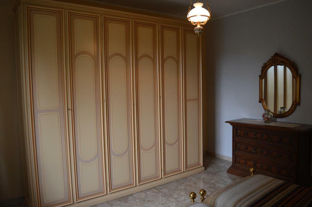 Villa Paulette Bassignana Bagian luar foto