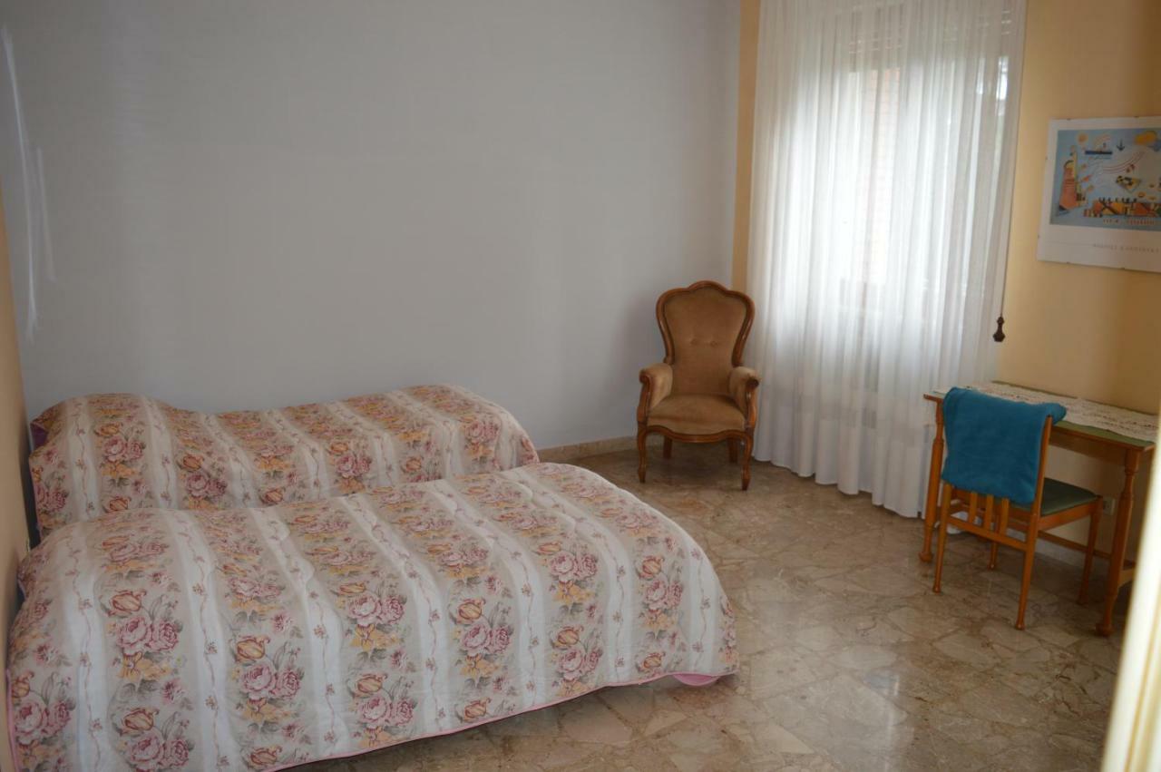 Villa Paulette Bassignana Bagian luar foto