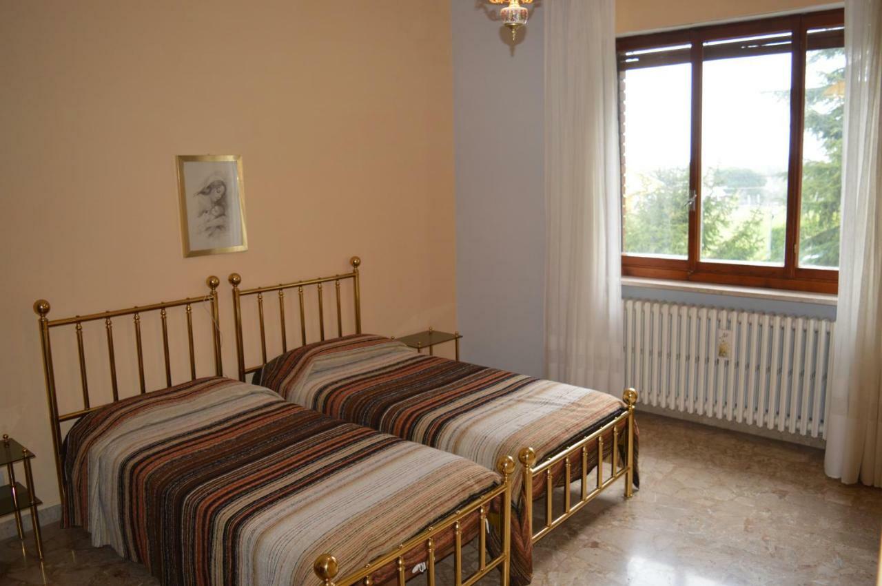 Villa Paulette Bassignana Bagian luar foto