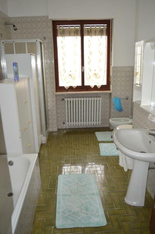 Villa Paulette Bassignana Bagian luar foto