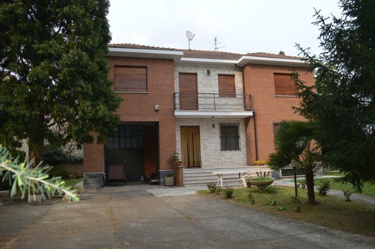 Villa Paulette Bassignana Bagian luar foto