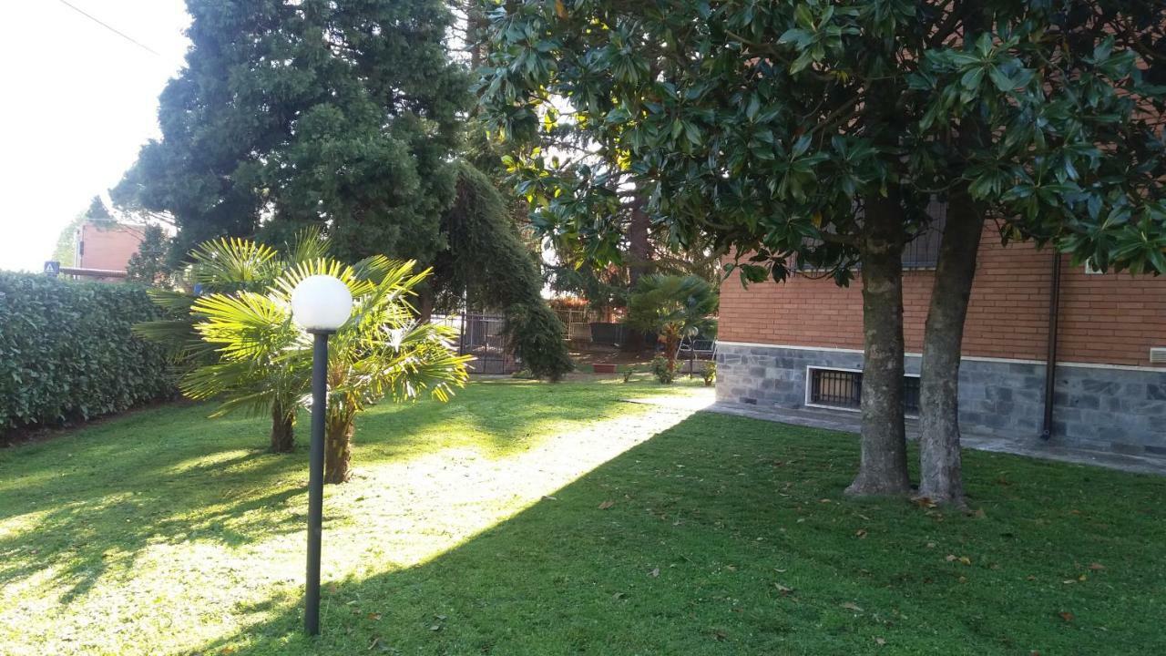 Villa Paulette Bassignana Bagian luar foto